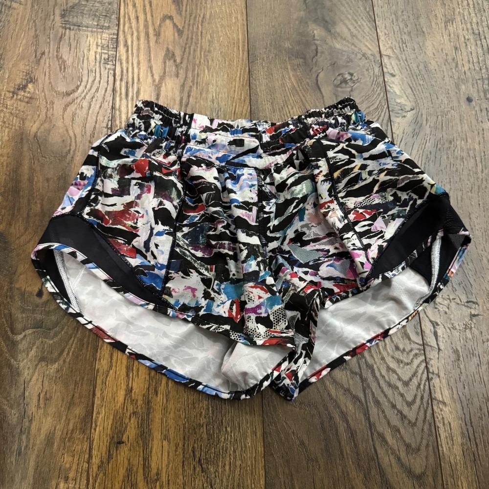 Lululemon Run Speed Shorts Multi Color Abstract Print Womens 4 Lined Activewear